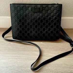 AUTHENTIC GUCCI PURSE